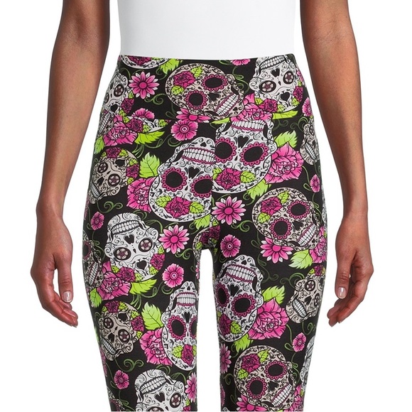 Juniors' Halloween Leggings - Picture 2 of 3